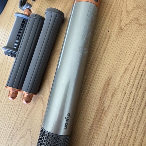 Dyson Airwrap - Picture 11 of 12